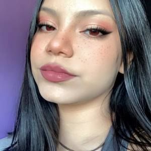 Meet your Posher, Lorena